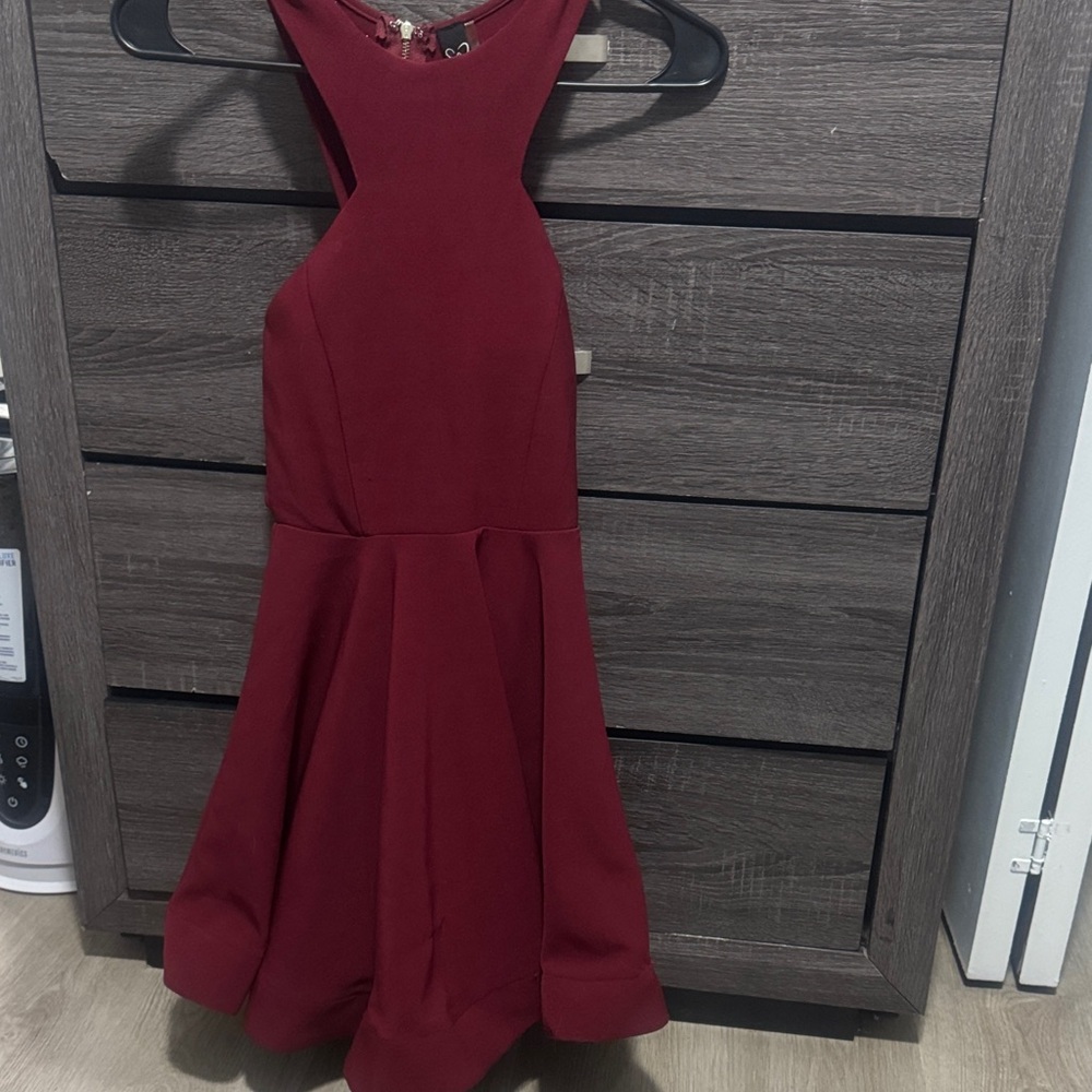 Windsor Burgundy Backless Dress